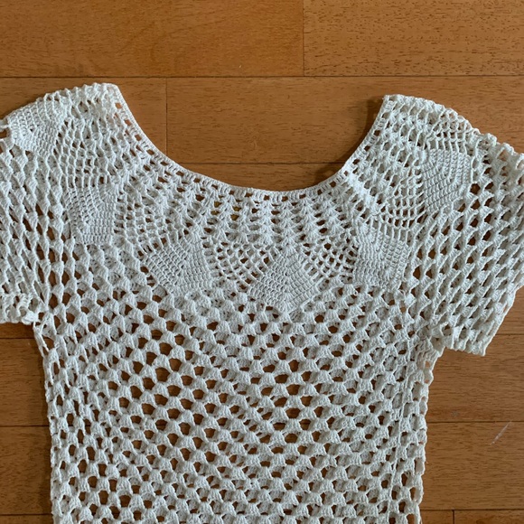 Brazilian white crochet top - Picture 7 of 9